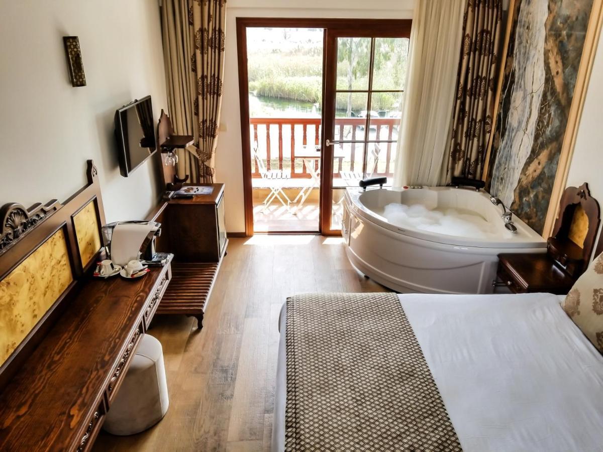 Superior Double Room,1723925326:JPEG